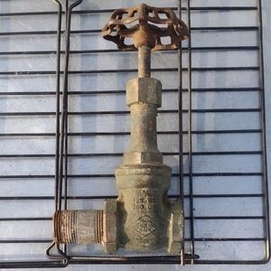 Vintage Metal Copper 3/4"Valve with Handle